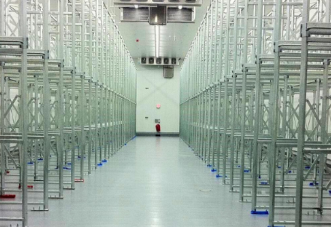 Cooler With Stonclad Xpress