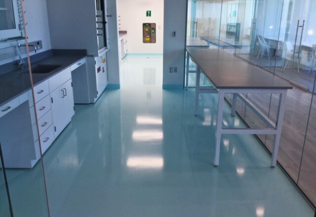 Laboratory With Stonlux SL Flooring